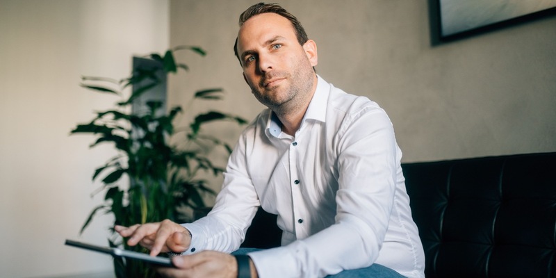 Liegt die Zukunft von Airbnb in Gewerbeimmobilien? - Hendrik Kuhlmann klärt auf - Foto: presseportal.de