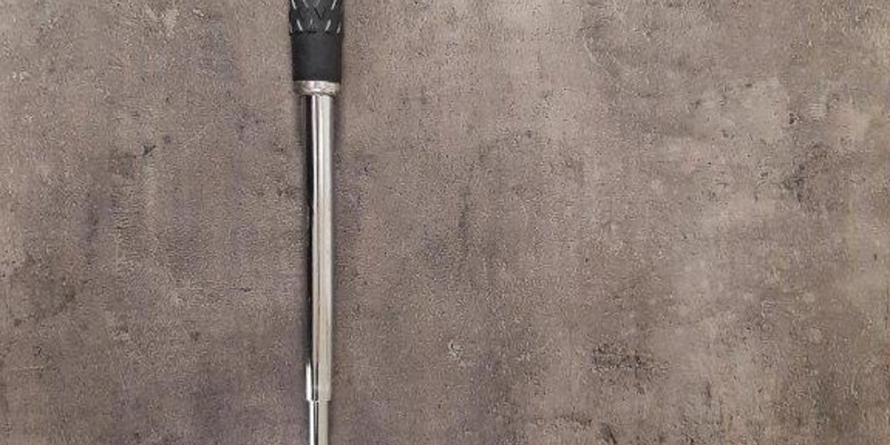 BPOL NRW: Bundespolizei stellt Schlagstock bei 32-Jährigem sicher - Foto: presseportal.de