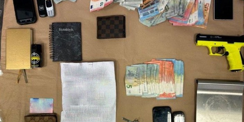 POL-BO: Schlag gegen Drogendealer: Polizei Bochum stellt Betäubungsmittel und Waffen sicher - drei Personen in U-Haft - Foto: presseportal.de