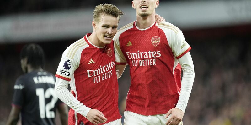 Arsenals Kai Havertz (r) bereitete Martin Ödegaards Treffer zum 1:0 vor. - Foto: Nick Potts/PA Wire/dpa