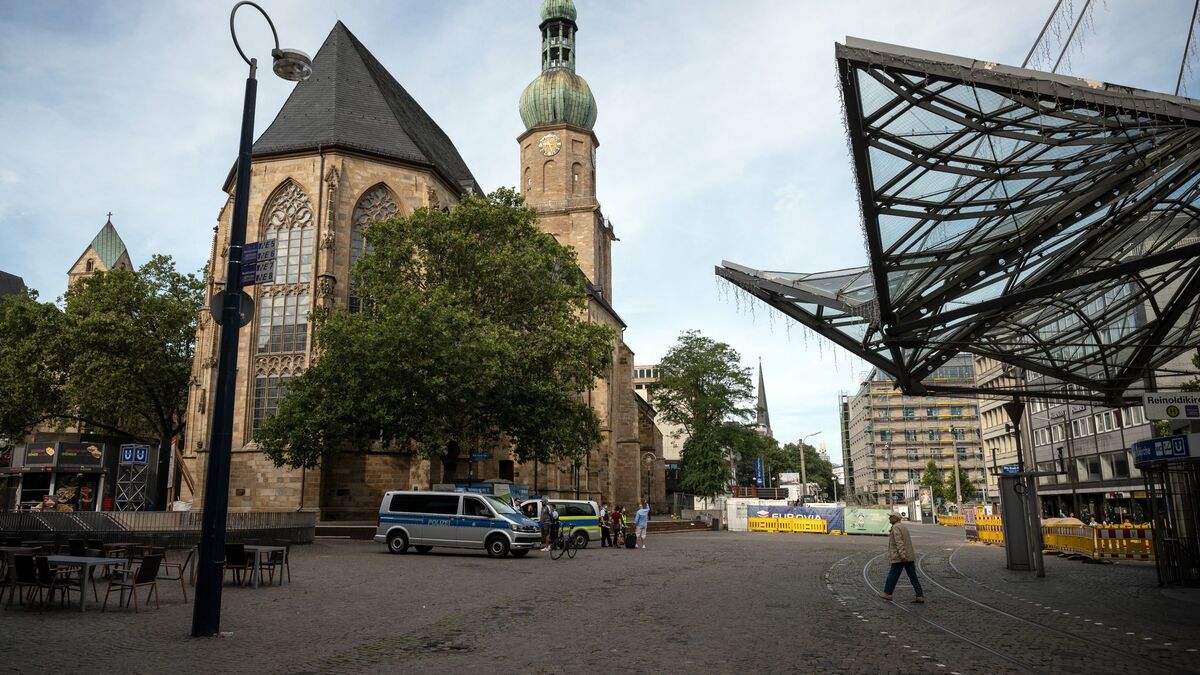 In der Nähe der Reinoldikirche kam es zu einem tragischen Polizei-Einsatz. - Foto: Bernd Thissen/dpa