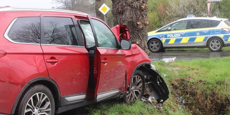 POL-MI: Autofahrer bei Verkehrsunfall schwer verletzt - Foto: presseportal.de