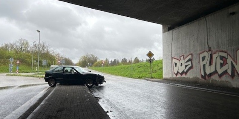 POL-PDPS: Unfall in der Autobahnabfahrt - Foto: presseportal.de