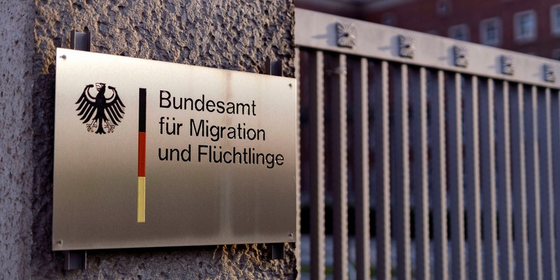 ARD-DeutschlandTREND: Zuwanderung und Flucht ist nach Meinung der Deutschen das dringendste Thema - Foto: presseportal.de