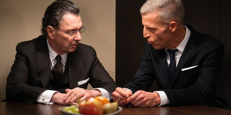 Die Schriftsteller Martin Suter (l) und Benjamin von Stuckrad-Barre haben bereits ein gemeinsames Buch veröffentlicht. - Foto: Sebastian Gollnow/dpa
