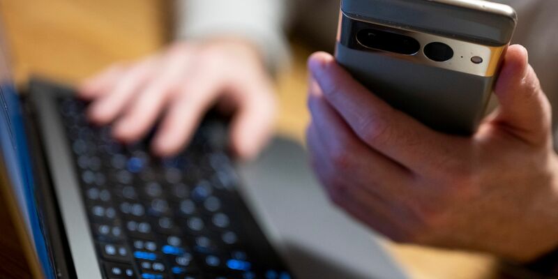 In Bamberg beginnt der Prozess gegen eine Bande von Cyber-Kriminellen. - Foto: Monika Skolimowska/dpa