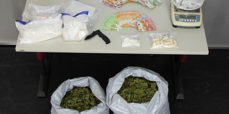 POL-KN: (Polizeipräsidium Konstanz) Gemeinsame Pressemitteilung der Staatsanwaltschaft Konstanz und des Polizeipräsidiums Konstanz - Kriminalpolizei gelingt Schlag gegen Rauschgifthändler (05.04.2024) - Foto: presseportal.de