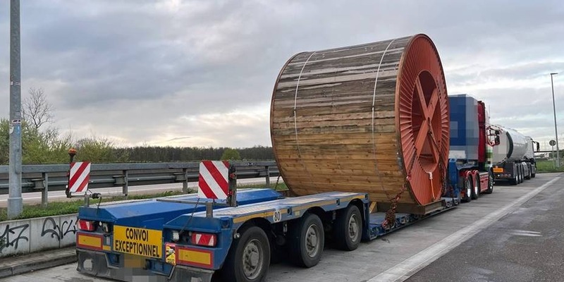 POL-OG: Ottersweier, A5 - Schwertransport gestoppt - Foto: presseportal.de