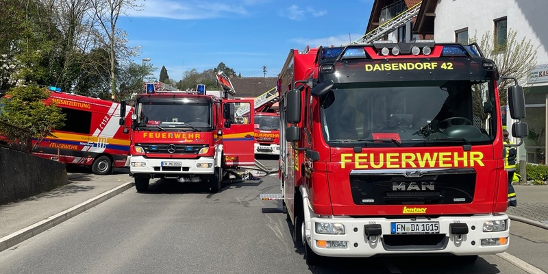 KFV Bodenseekreis: Küchenbrand - Feuerwehr rettet Bewohner aus Brandwohnung - Foto: presseportal.de