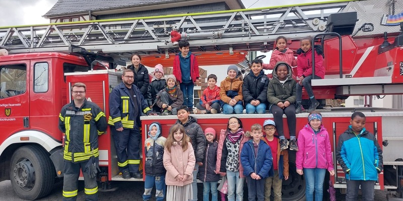 FW-OE: Grundschüler zu Gast bei der Feuerwehr - Foto: presseportal.de