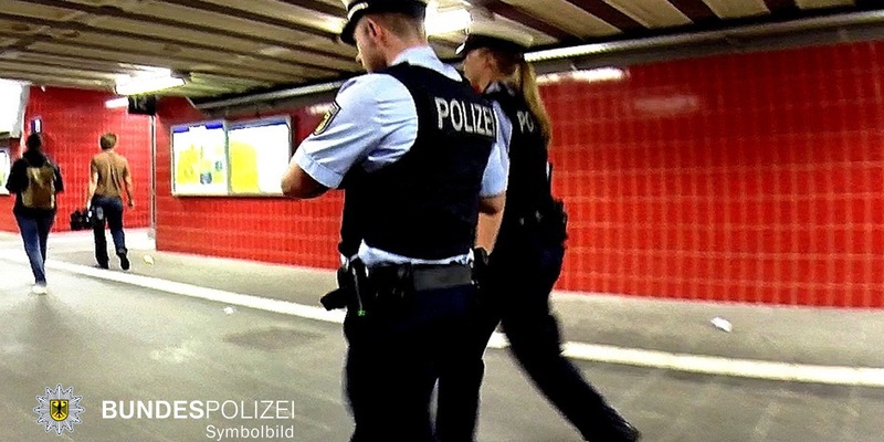Bundespolizeidirektion München: Körperverletzung und Beleidigung am Ostbahnhof / Rassistische Beleidigungen gegen Restaurantbesucher - Foto: presseportal.de