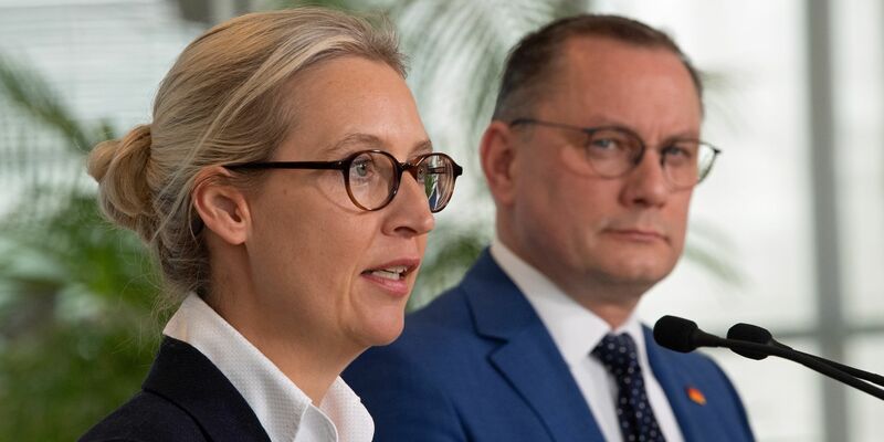 Die Parteichefs Alice Weidel (l.) und Tino Chrupalla. - Foto: Jonathan Penschek/dpa