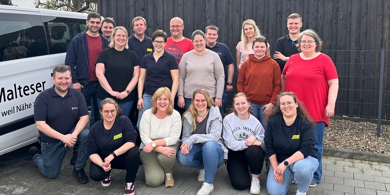 FW-OLL: Betreuerinnen und Betreuer der Jugend- und Kinderfeuerwehren der Samtgemeinde Harpstedt üben Erste-Hilfe am Kind - Foto: presseportal.de