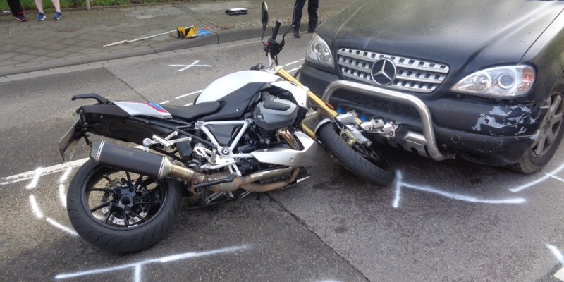 POL-AC: KORREKTUR: Unfall in Bergrath - Motorradfahrer kommt schwer verletzt ins Krankenhaus - Foto: presseportal.de