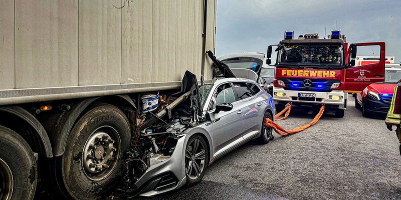 POL-WHV: Verkehrsunfall auf der B210 - Foto: presseportal.de