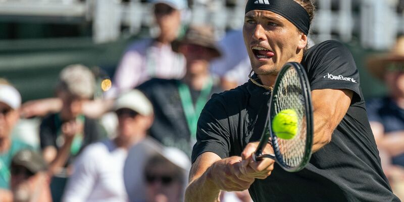 Hat beim Masters in Monte-Carlo das Achtelfinale erreicht: Alexander Zverev. - Foto: Maximilian Haupt/dpa/Archivbild