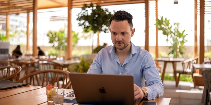 Onygo schließt nicht nur deutsche Filialen, sondern auch Onlineshop: Experte erklärt, warum Mode online so schwer ist und was helfen kann - Foto: presseportal.de