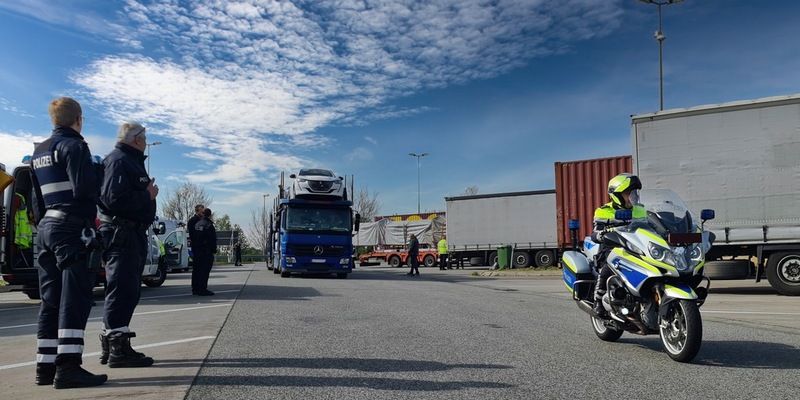 POL-PPRP: Drogenfahrt und Haftbefehle bei länderübergreifender Kontrolle des gewerblichen Güterverkehrs - Foto: presseportal.de