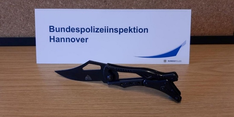 BPOL-H: Angriff mit Messer: Mit Haftbefehl gesuchter Mann versucht auf Kontrahenten einzustechen - Foto: presseportal.de