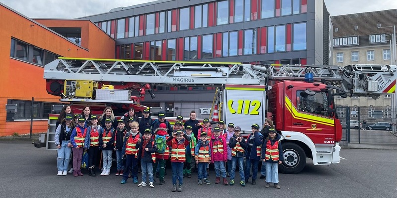 FW-OE: Die Kleinen bei den Großen - Foto: presseportal.de