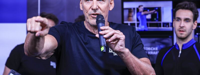 Der Schauspieler und ehemalige Bodybuilder Ralf Möller ist als «Fitness-Ikone» auf der Fibo in Köln. - Foto: Oliver Berg/dpa