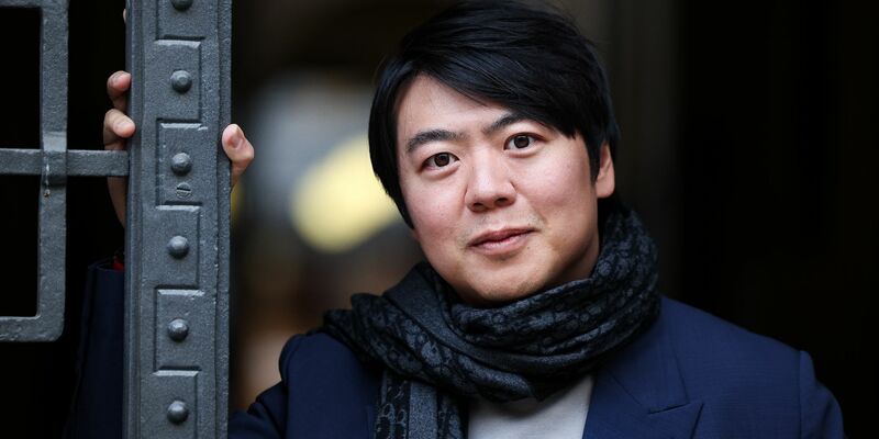 Der «Leonardo Da Vinci des Klaviers» - Pianist Lang Lang wird auf dem Walk of Fame verewigt. - Foto: Jan Woitas/dpa