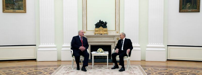 Wladimir Putin (r) und Alexander Lukaschenko im Kreml. - Foto: Gavriil Grigorov/Pool Sputnik Kremlin/AP/dpa