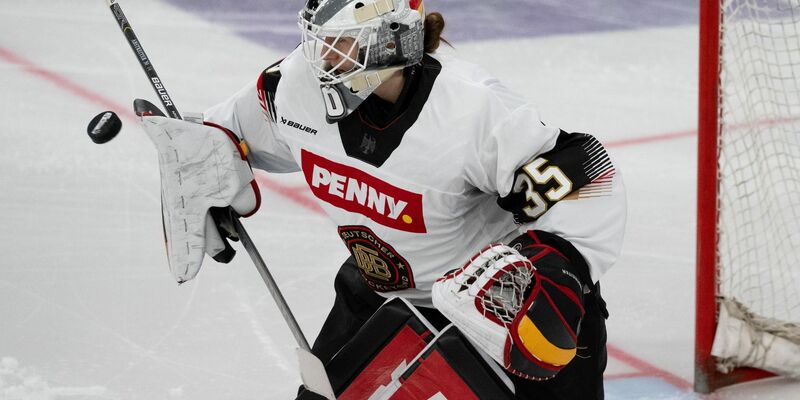 Torhüterin Sandra Abstreiter zeigte im WM-Viertelfinale gegen Tschechien eine überragende Leistung. - Foto: Sven Hoppe/dpa/Archivbild