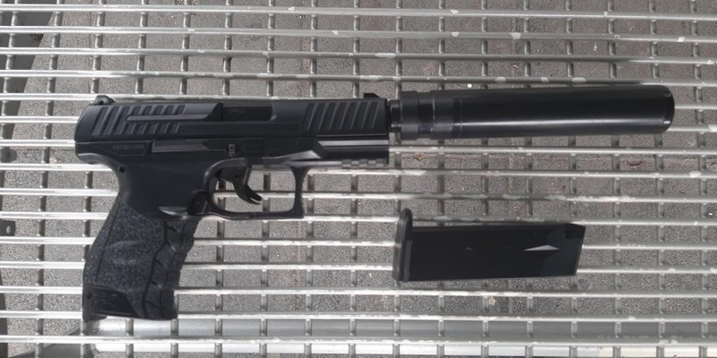 BPOLD-B: Bundespolizei nimmt Mann mit Softairwaffe fest - Foto: presseportal.de