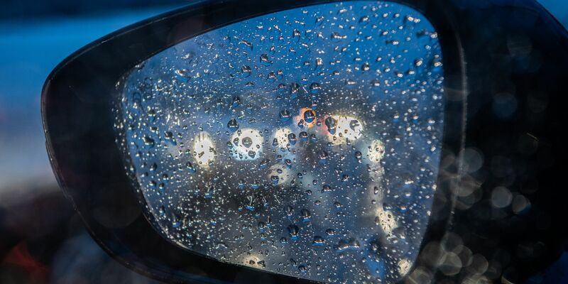 Der ADAC würde den Führerschein mit 16 begrüßen. - Foto: Robert Michael/dpa-Zentralbild/dpa