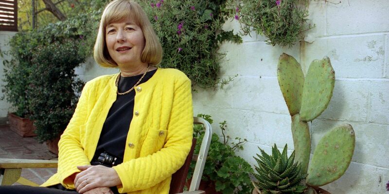 Eleanor Coppola sitzt im Januar 1992 in ihrem Haus in Los Angeles. - Foto: Craig Fujii/AP