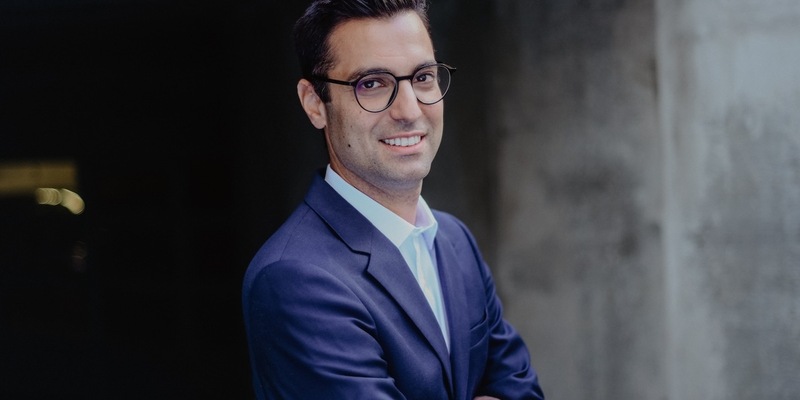 EU Business News zeichnet PassportCard CEO Eithan Wolf mit dem German CEO Excellence Award aus - Foto: presseportal.de