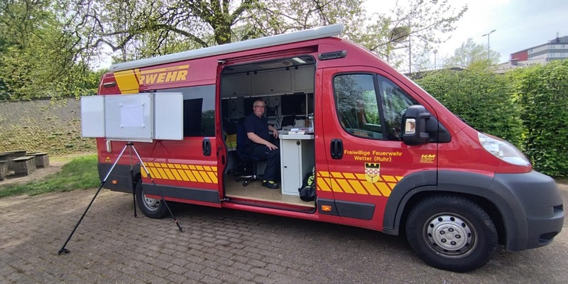 FW-EN: Wetter (Ruhr) - Feuerwehr führt Jahresübung durch - Foto: presseportal.de