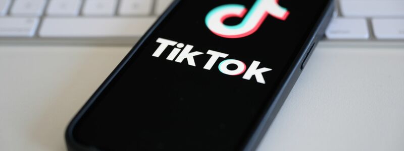 Tiktok droht eine Verbannung aus amerikanischen App Stores. - Foto: Robert Michael/dpa