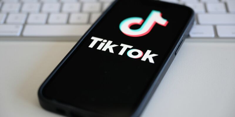 Tiktok droht eine Verbannung aus amerikanischen App Stores. - Foto: Robert Michael/dpa