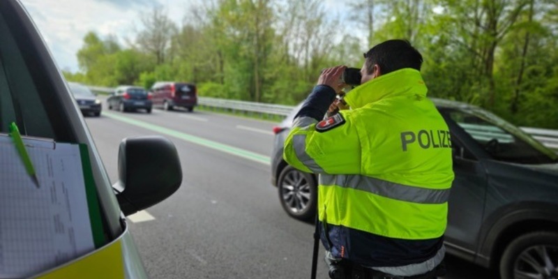 POL-WHV: Geschwindigkeitskontrollen auf der B210 - Foto: presseportal.de