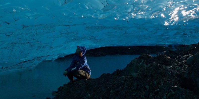 Streamingtipps 2. Aprilhälfte 2024: Europa 2024 | The Hour | Ron Carter: Auf der Suche der richtigen Töne - Foto: presseportal.de