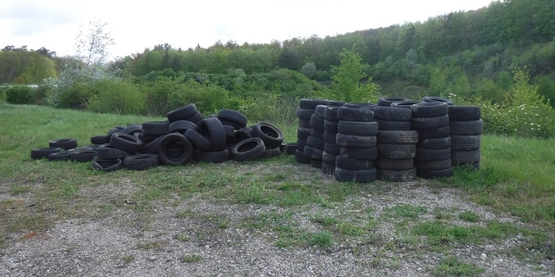 POL-LB: BAB 81/Ehningen: Mehr als 100 Reifen illegal entsorgt - Zeugen gesucht - Foto: presseportal.de