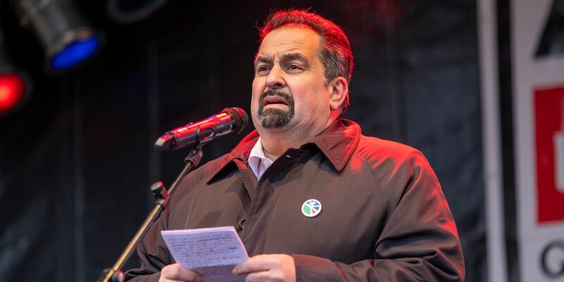 Die Passage im CDU-Grundsatzprogramm sei «ein weiterer Versuch der Christlich Demokratischen Union in trüben Gewässern zu fischen, um Muslime zu stigmatisieren», sagt der Zentralrats-Vorsitzende Aiman Mazyek. - Foto: Thomas Banneyer/dpa