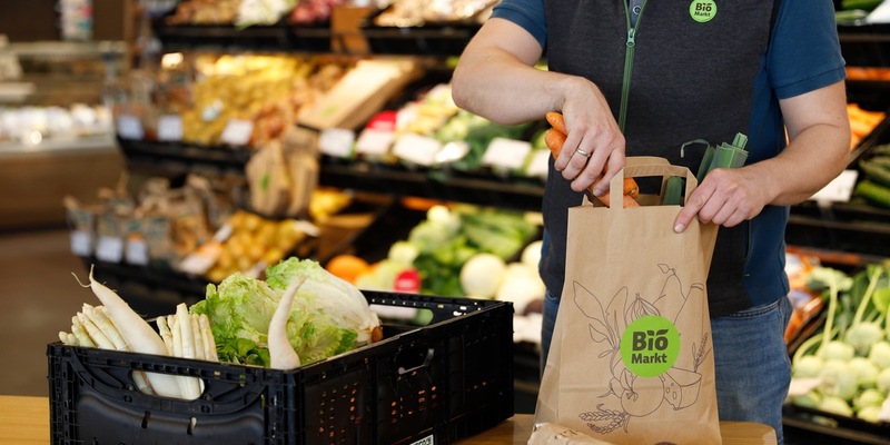 1 Million Tüten mit geretteten Lebensmitteln / Gemeinsamer Erfolg für Lebensmittelwertschätzung - Foto: presseportal.de