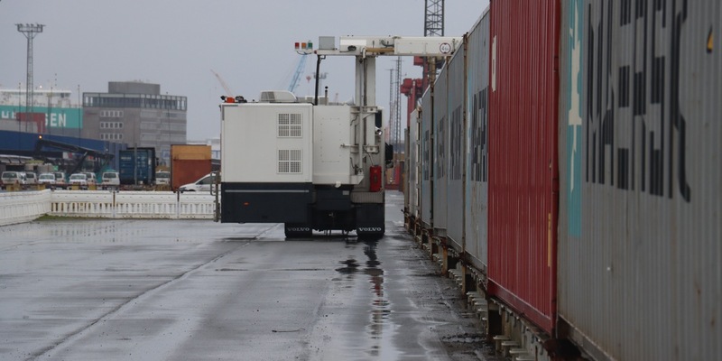 GZD: Kontrolloperation UNDA - Zoll stellt eine Tonne Kokain sicher / Erfolgreiche Kontrolloperation UNDA unter Federführung des deutschen Zolls führt zur Sicherstellung von einer Tonne Kokain - Foto: presseportal.de