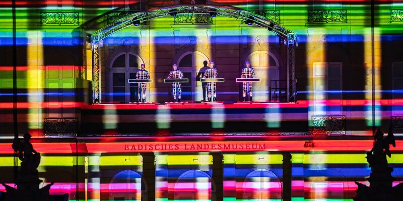Kraftwerk spielt Mitte September in Dresden das einzige Deutschland-Konzert in diesem Jahr. - Foto: Uli Deck/dpa