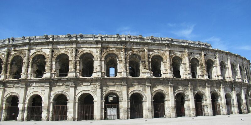 Die südfranzösische Stadt Nîmes ist berühmt für ihr römisches Amphitheater, hat aber noch viel mehr zu bieten - vor allem jetzt mit der Triennale «Contemporaine». - Foto: Sabine Glaubitz/dpa