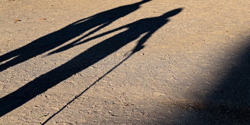 Laut dem Finanzministerium gab es bis 2023 im Osten höhere jährliche Rentensteigerungen als im Westen. - Foto: Patrick Pleul/dpa-Zentralbild/dpa