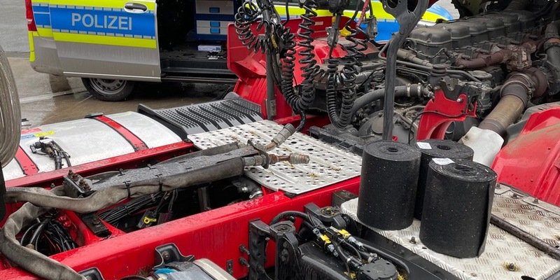 POL-DO: sicher.mobil.leben im Güterverkehr: Polizei war in Dortmund und auf den Autobahnen im Einsatz - Foto: presseportal.de