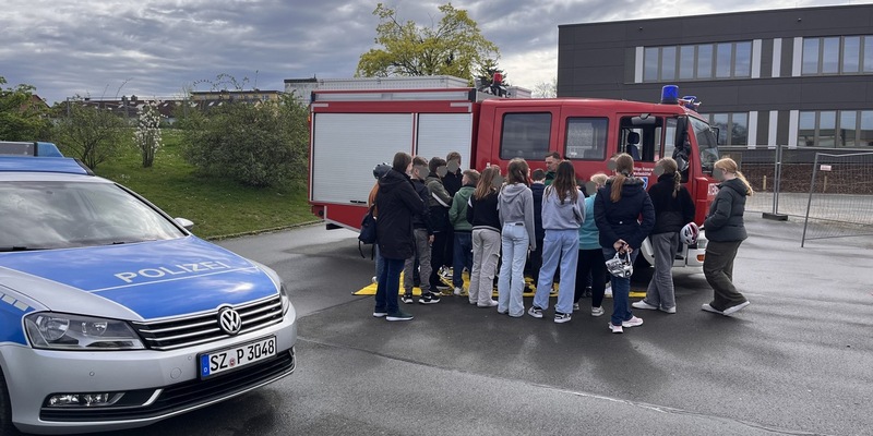 POL-COE: Billerbeck, Ludgeri-Grundschule/Ganze Schulklasse verschwindet im toten Winkel - Foto: presseportal.de
