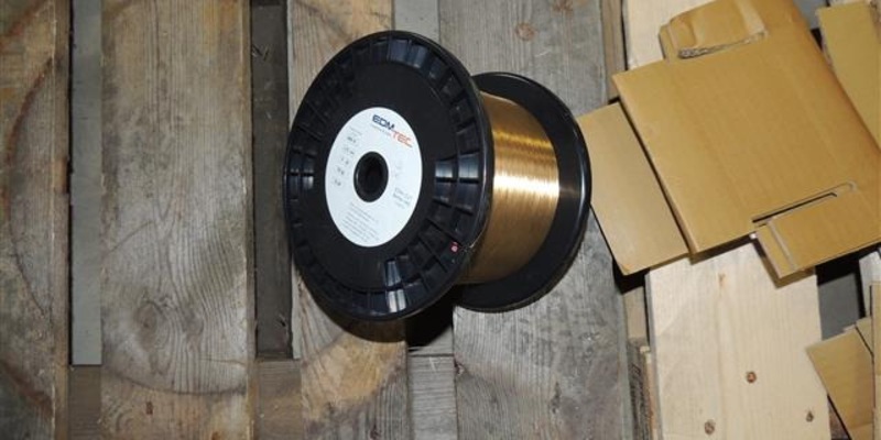 POL-PDMY: Einbruch mit Kupferdrahtentwendung in eine Lagerhalle in Kaisersesch - Foto: presseportal.de