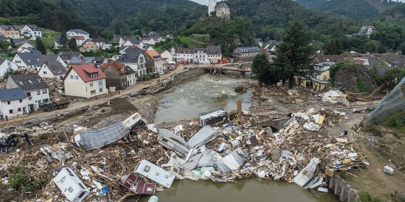 Bei der Flutkatastrophe in Rheinland-Pfalz kamen damals 136 Menschen zu Tode. - Foto: Boris Roessler/dpa