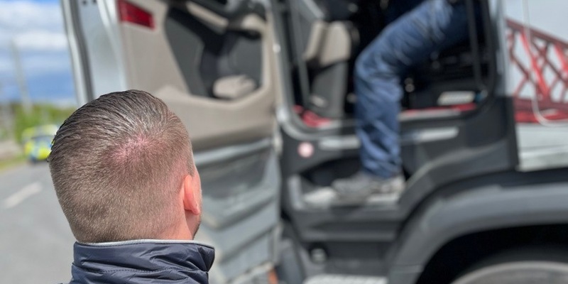 FW-E: Verkehrsunfall auf Parkdeck eines Einkaufszentrums - mehrere verletzte Personen - Foto: presseportal.de