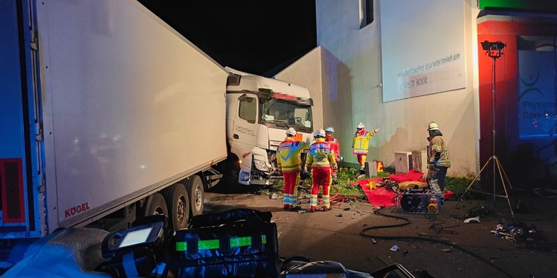 FW-KLE: Schwerer Verkehrsunfall in Kellen - Foto: presseportal.de
